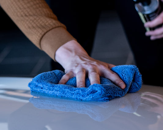 De Voordelen van Met de Hand Je Auto Wassen